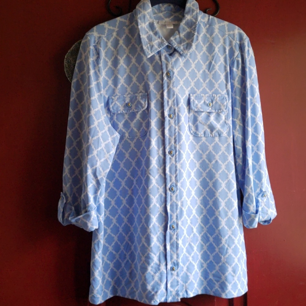 Stretchy button down blouse